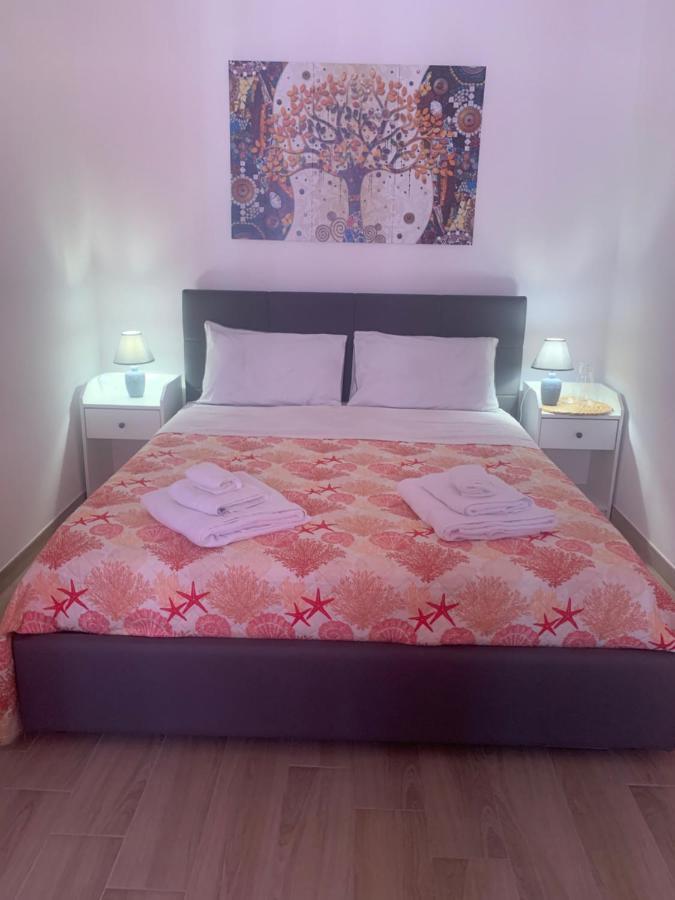Holidays Apartment Cagliari Luaran gambar
